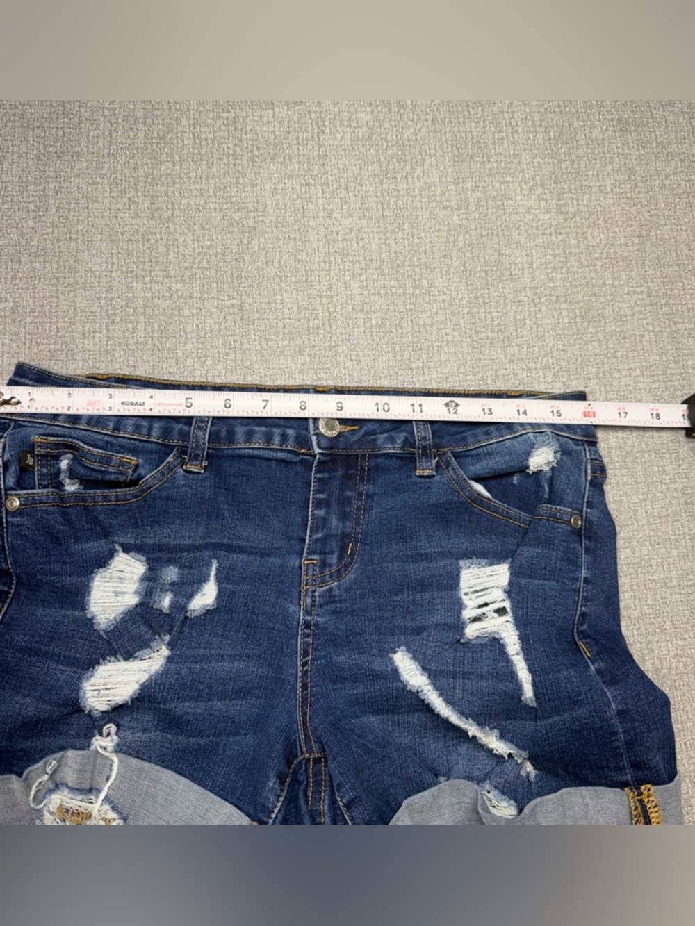 Judy Blue Mid Rise Distressed Cuffed Denim Shorts Size Large - Picture 9 of 10
